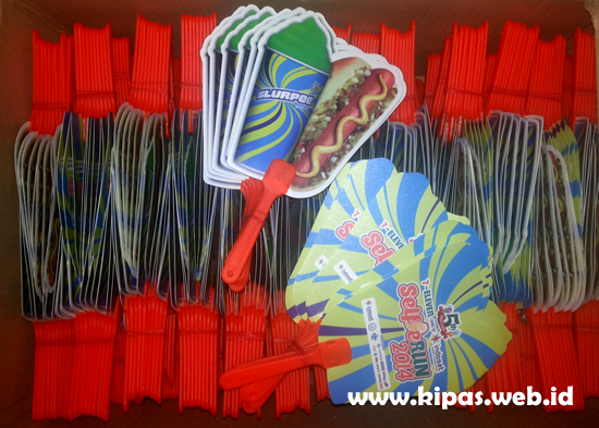 Kipas Plastik Seven Eleven